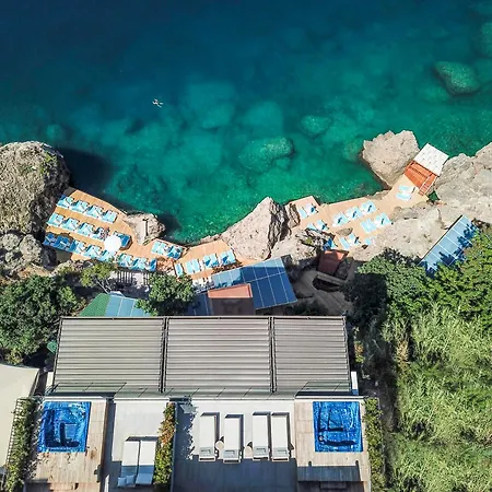 Sea Town Utku Apartment Antalya