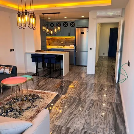 Sea Town Utku אנטליה