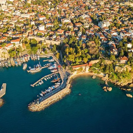 Sea Town Utku Apartmán *